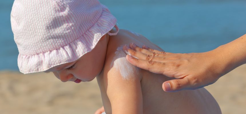 Baby-Sonnencremes: Schutz und Pflege im Test